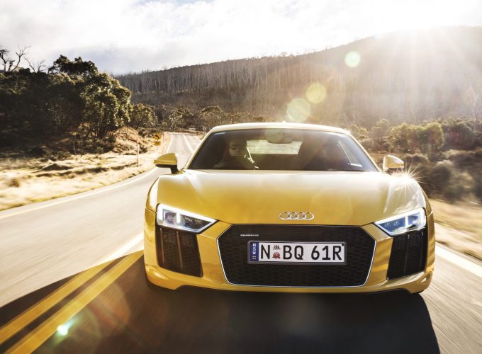 Audi R8 Front HD Wallpapers