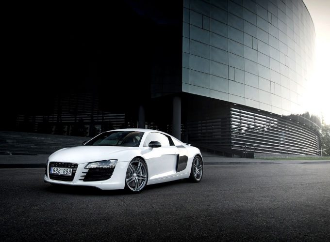 Audi R8 Pictures
