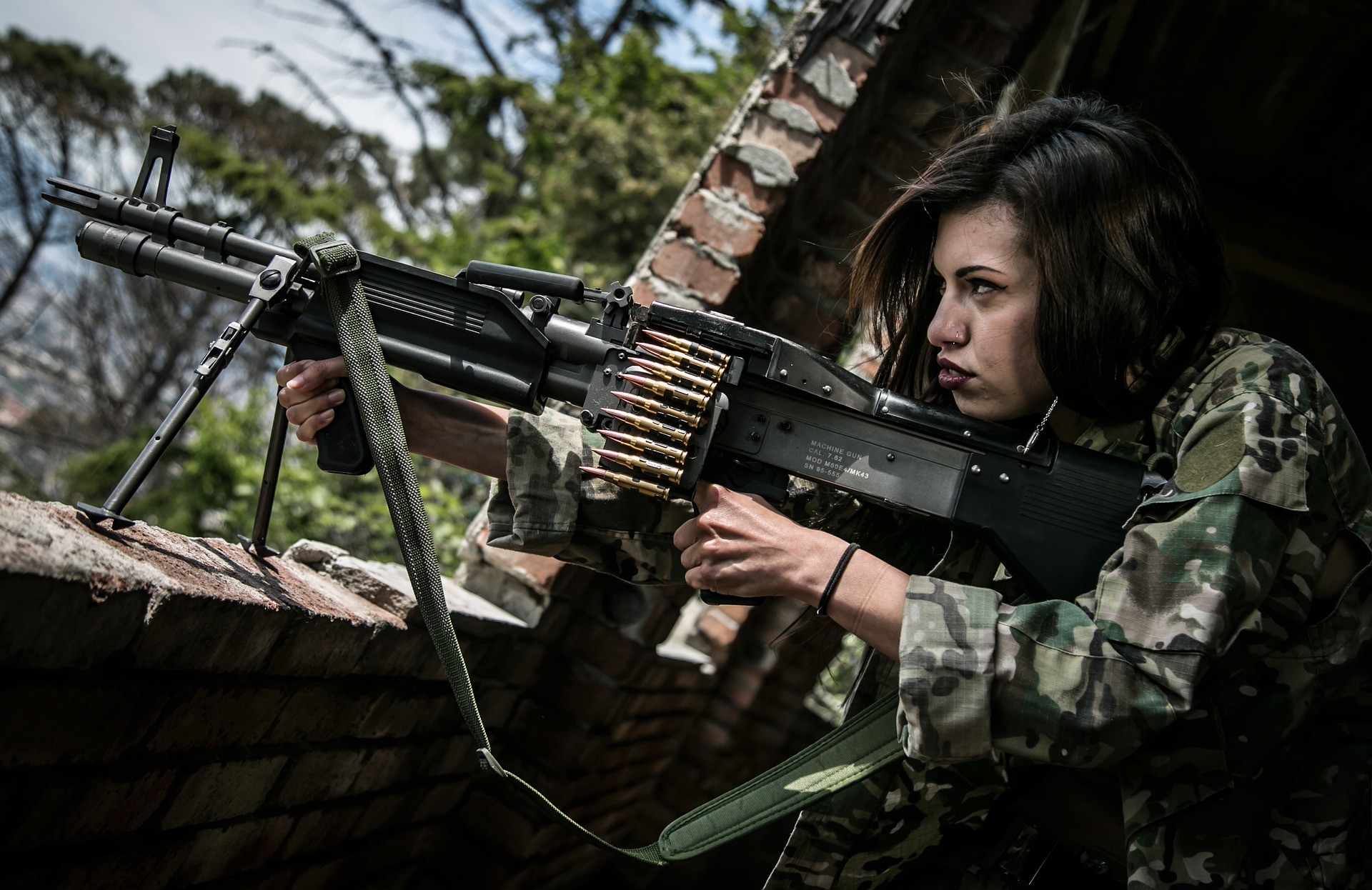 Heavy Machine Gun And Woman Soldiers
